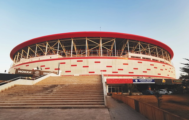 梅西宣布参加2026年世界杯，继续挑战贝利的地位.